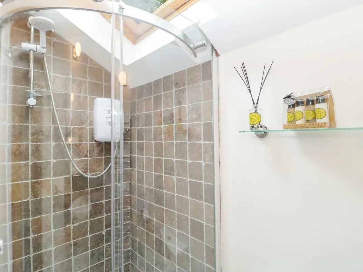 Boundary Barn Villa Bristol