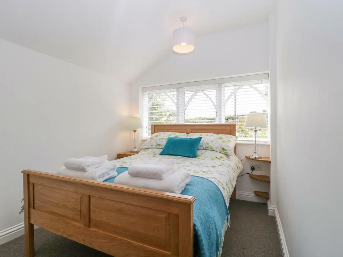 Boundary Barn Villa Bristol 0*,  United Kingdom